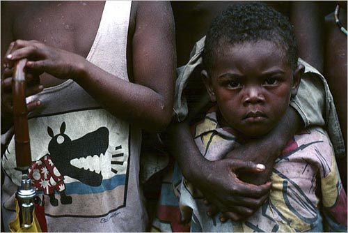 Children of the M'baengu'u bush, Malaita Island, Solomon Islands. copyright Michael McCoy