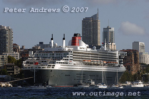 QM2 at Garden Island Sydney.