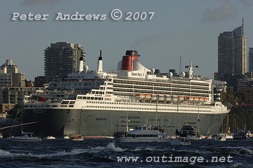 QM2 at Garden Island Sydney.