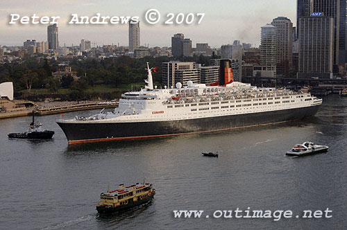 QE2 departs Circular Quay Sydney.