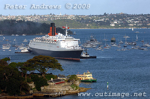 Queen Elizabeth II behind Kirribilli Point.