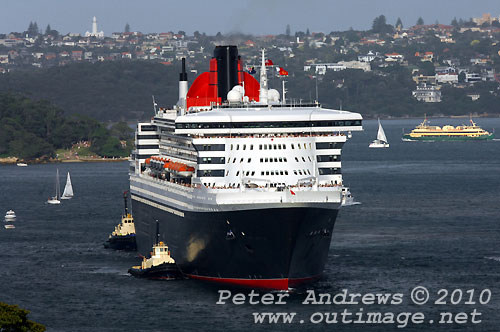 The Queen Mary II arives in Sydney during its second visit to Australia, Sunday March 7, 2010. Photo copyright Peter Andrews, Outimage.