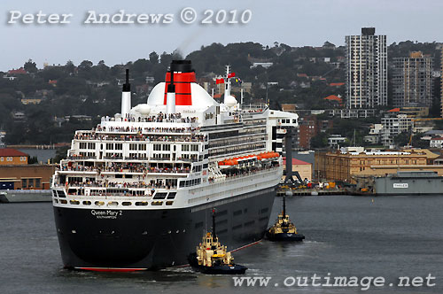 The Queen Mary II arives in Sydney during its second visit to Australia, Sunday March 7, 2010. Photo copyright Peter Andrews, Outimage.