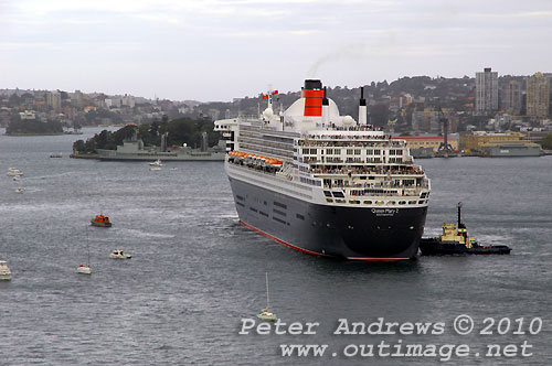 The Queen Mary II arives in Sydney during its second visit to Australia, Sunday March 7, 2010. Photo copyright Peter Andrews, Outimage.