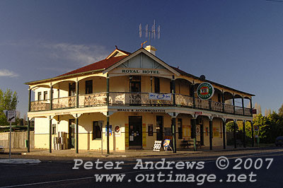 Royal Hotel Mandurama.