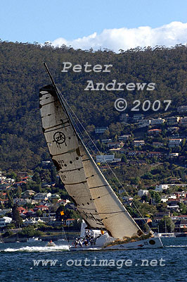 Matt Allen's Ichi Ban working up the Derwent River off Sandy Bay during the 2007 Rolex Sydney Hobart Yacht Race.