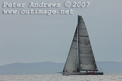 Wild Oats in Storm Bay approaching the Derwent.