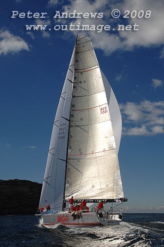 Bob Oatley's Reichel Pugh 66 Wild Oats X at the heads after the start of the 2008 Sydney to Gold Coast Yacht Race.