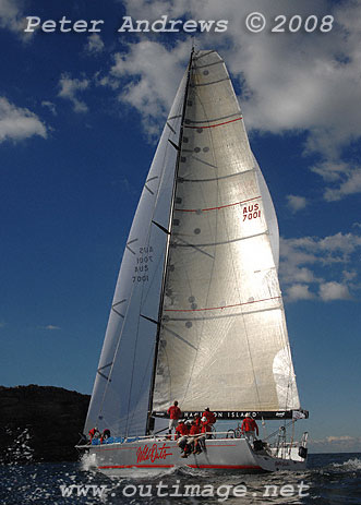 Bob Oatley's Reichel Pugh 66 Wild Oats X at the heads after the start of the 2008 Sydney to Gold Coast Yacht Race.