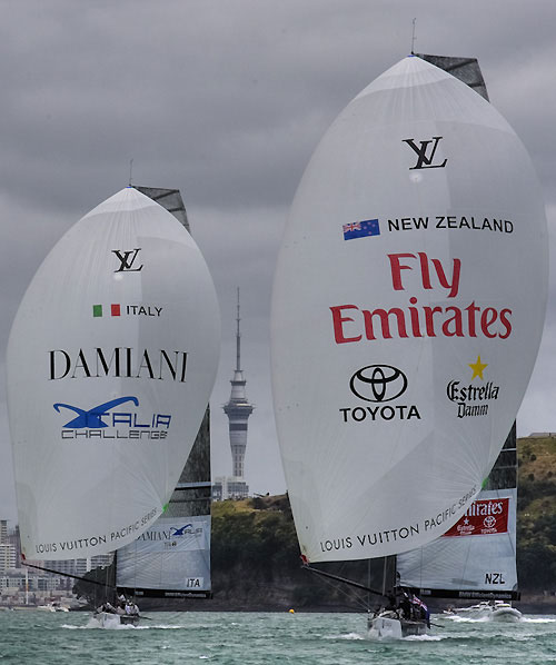 Emirates Team New Zealand and Italia Challenge, Louis Vuitton Pacific Series, Auckland, 30/01/2009. Photo copyright Stefano Gattini / www.carloborlenghi.com