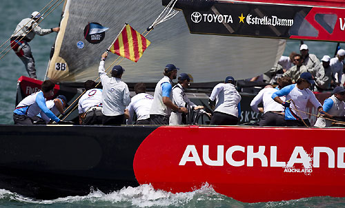 BMW Oracle Racing and Team Origin, Louis Vuitton Pacific Series, Auckland, 6/02/2009. Photo copyright Stefano Gattini / www.carloborlenghi.com