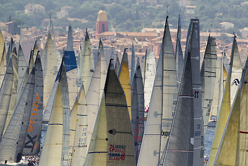 The fleet start at the Giraglia Rolex Cup 2011, Saint-Tropez, France, June 18-25. Photo copyright Rolex and Carlo Borlenghi.